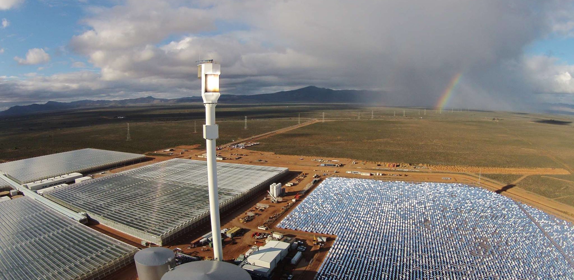 Sundrop Farms greenhouse installation by Van der Hoeven